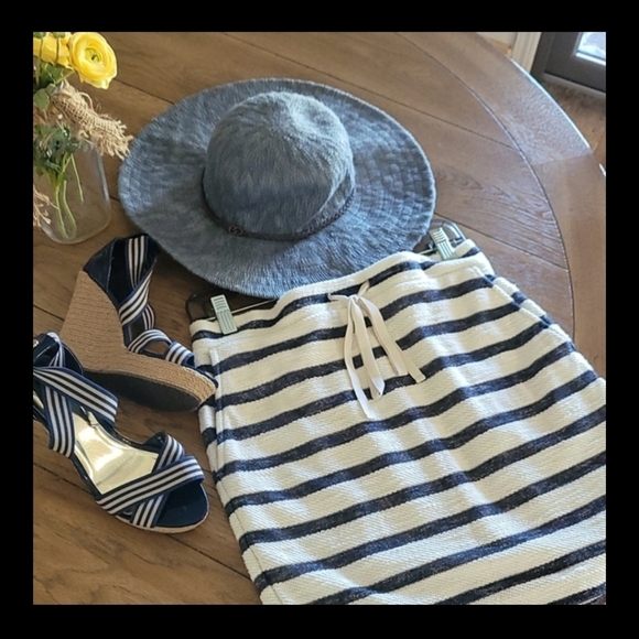 Blue/Grey Floppy Hat - Picture 5 of 11